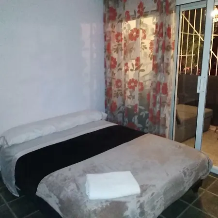 Private - Airport Homestay