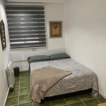 Private - Airport Habitación en casa particular *